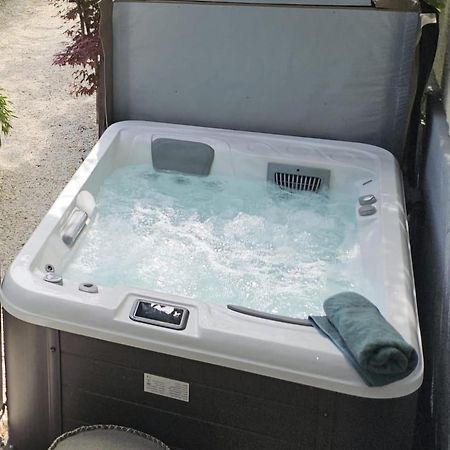 Premium Apartment Mit Privatem Whirlpool, Sauna, Garten Sankt Martin am Grimming Bagian luar foto