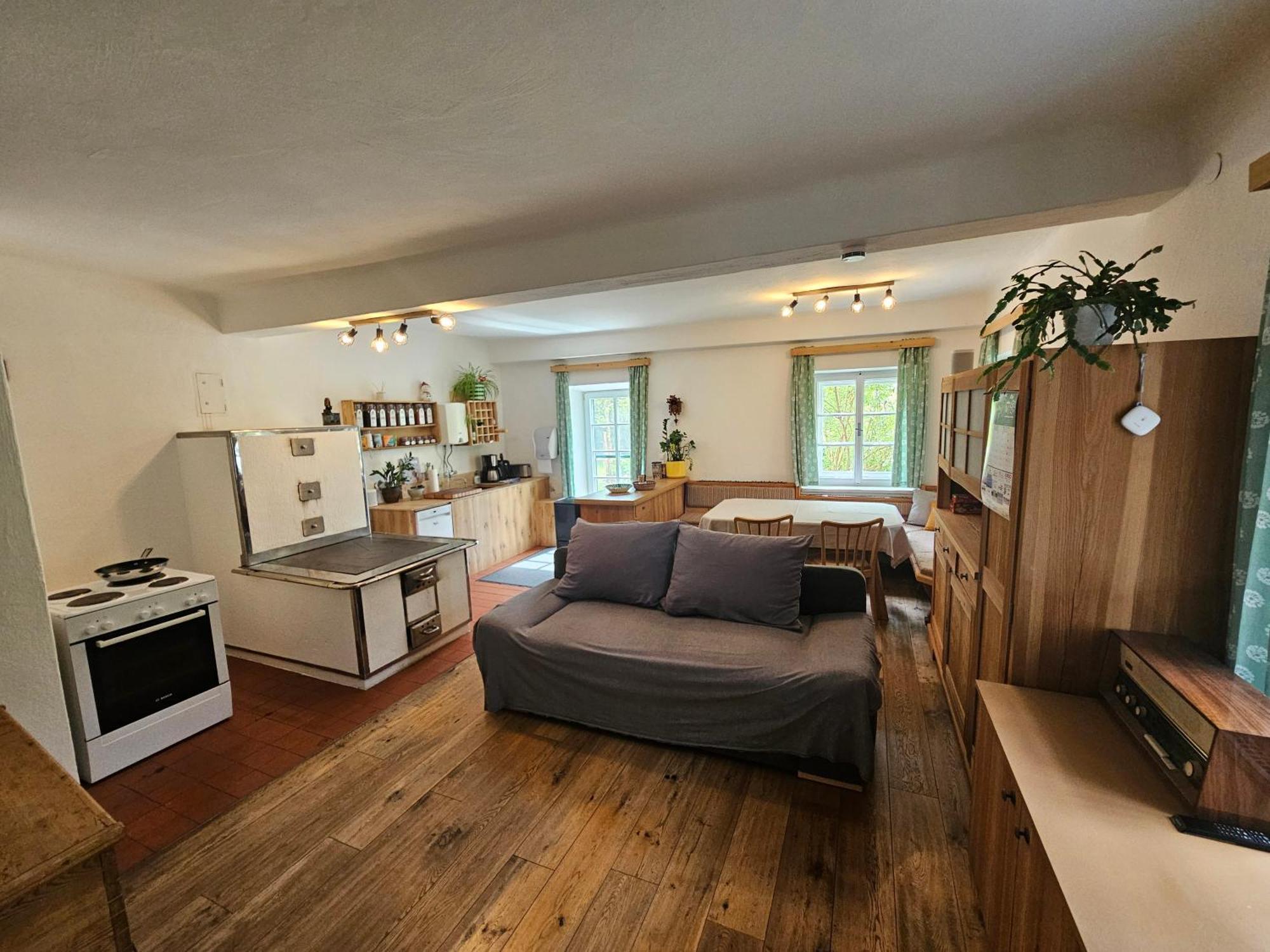 Premium Apartment Mit Privatem Whirlpool, Sauna, Garten Sankt Martin am Grimming Bagian luar foto